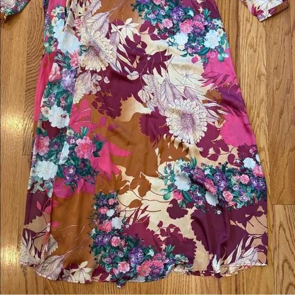 NWT Lulus Put on a Smile Burgundy Floral Print Satin Wrap Maxi Dress- Sz Medium - Picture 5 of 9
